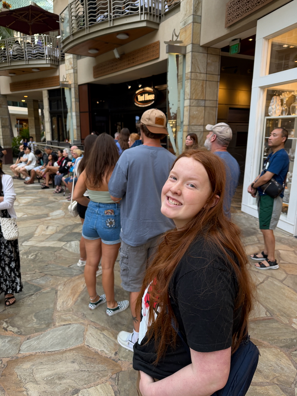 The line outside Yard House in Waikiki.